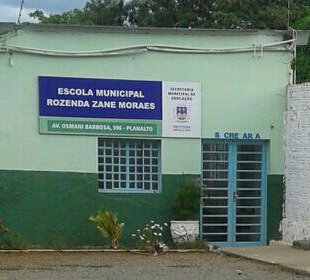 Palestra sobre a história de minha avó, Rosenda Zane Moraes em Escola Municipal que leva seu nome. Bairro Planalto, Montes Claros-MG (2017)